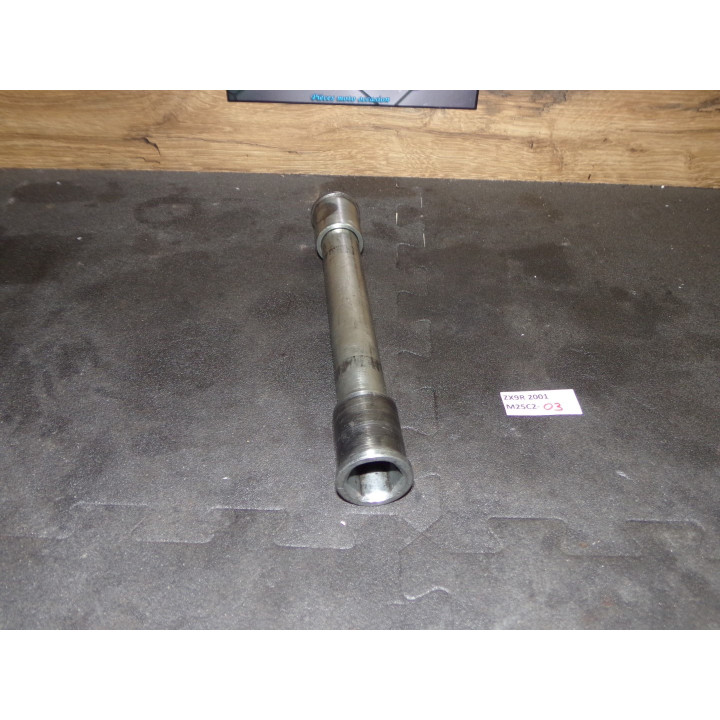 Axe de roue avant Kawasaki ZX-9R 2001