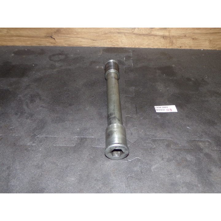 Axe de roue avant Kawasaki ZX-9R 2001