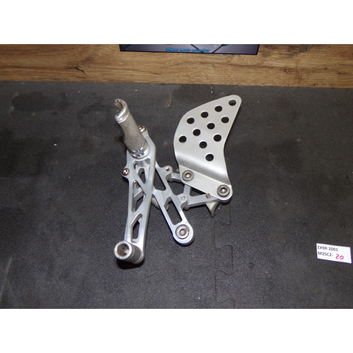 Platine droite racing Kawasaki ZX-9R 2001