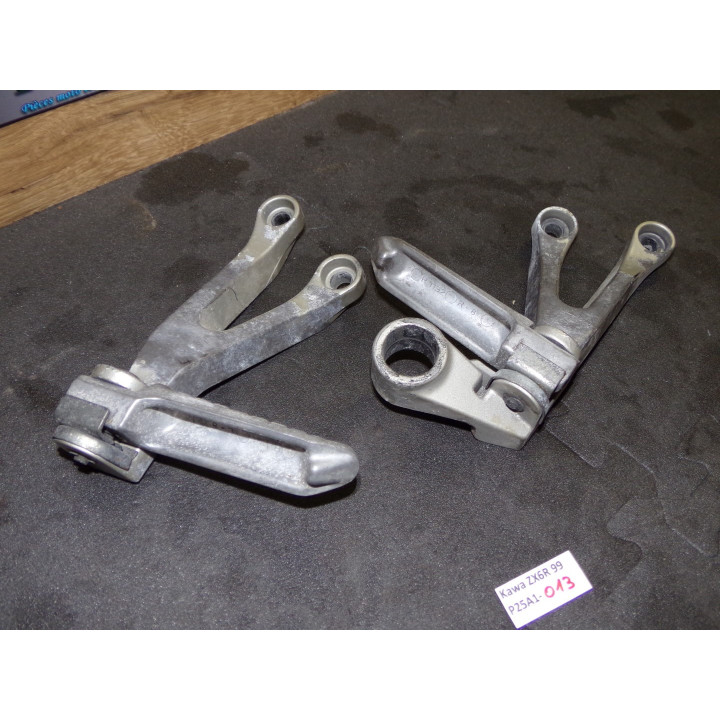 Repose pieds passager Kawasaki ZX-6R 1999