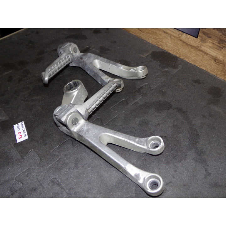 Repose pieds passager Kawasaki ZX-6R 1999