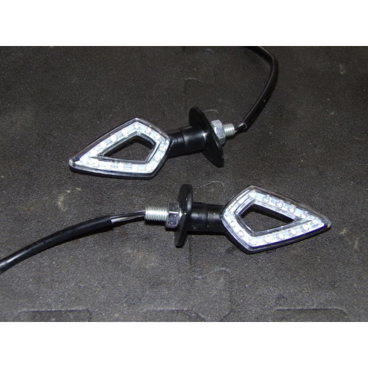 Clignotants Led triangle universel