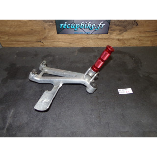 Repose pied passager droit Honda CBR-F 600 1992