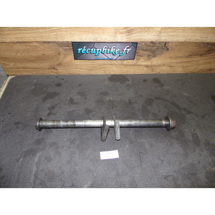 Axe de roue arrière Suzuki GSX-R 750 1988