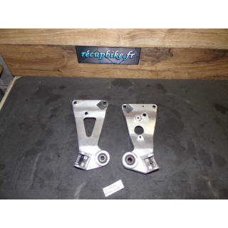 Platine repose pieds passager Suzuki GSX-R 750 1988