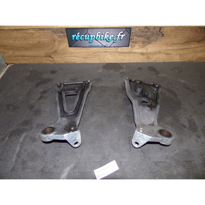 Platine repose pieds passager Suzuki GSX-R 750 1988