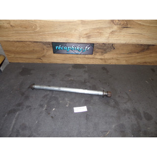 Axe roue arrière Suzuki GSX-F 750 1999