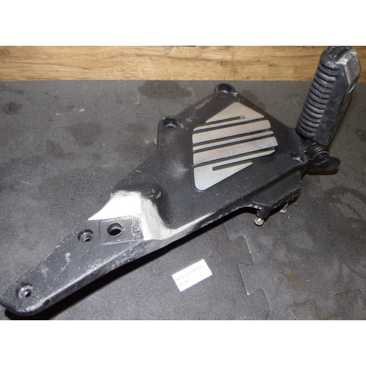 Platine repose pied droite BMW K 1100 LT 1993