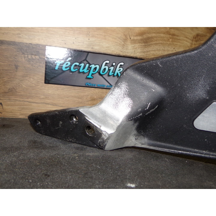 Platine repose pied droite BMW K 1100 LT 1993 d’occasion au meilleur prix - Recup Bike
