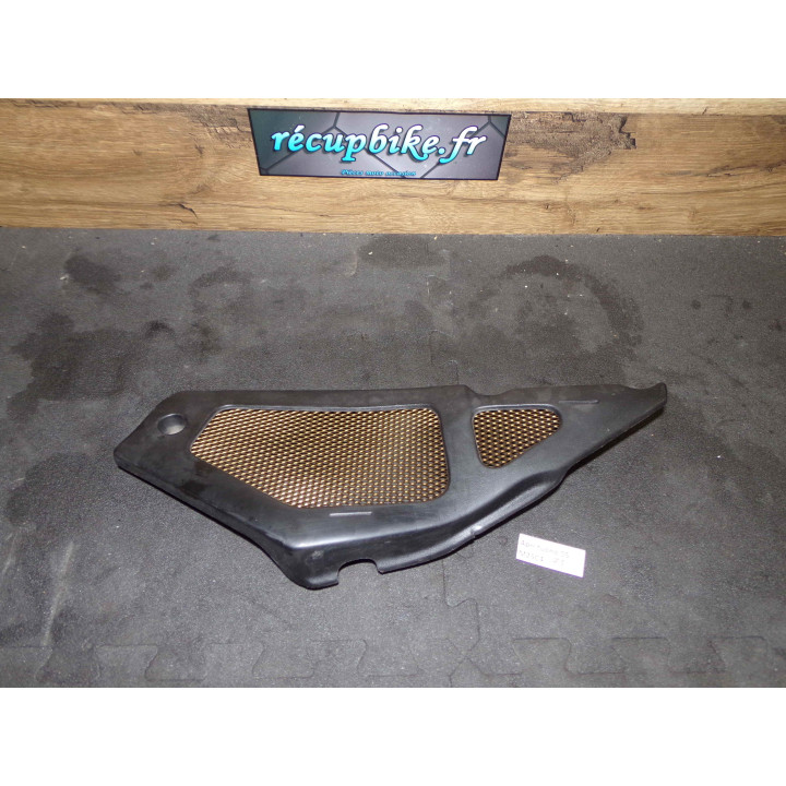 Plastique sous selle gauche Aprilia Tuono 2005