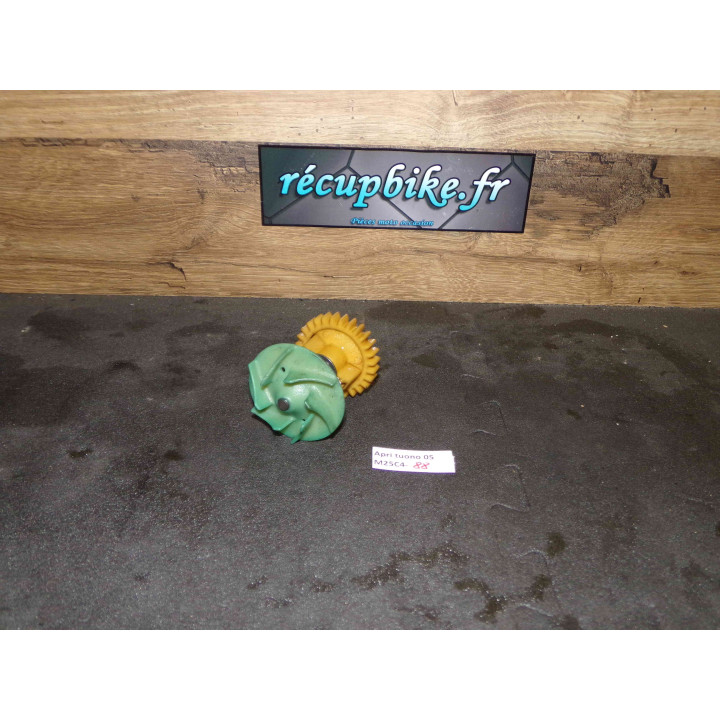 Pompe à eau Aprilia Tuono 2005