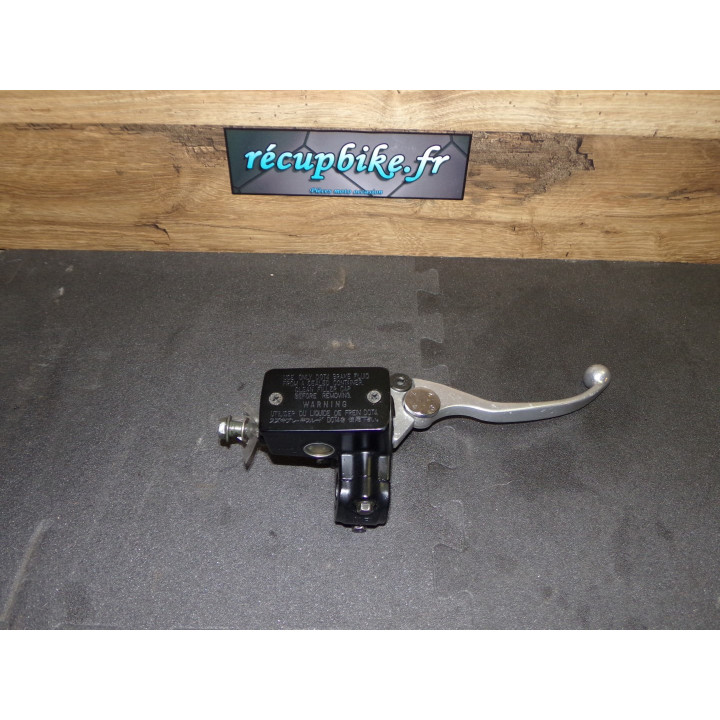 Maitre cylindre frein avant Suzuki GSX-F 750 2003