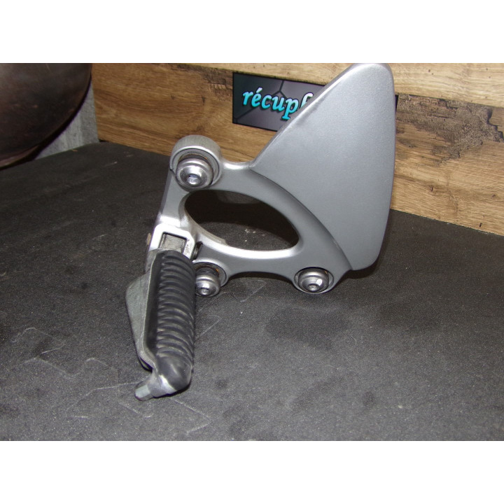 Platine droite Suzuki GSX-F 750 2003