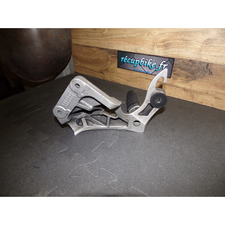 Repose pied arrière droit Suzuki GSX-R Hayabusa 2009