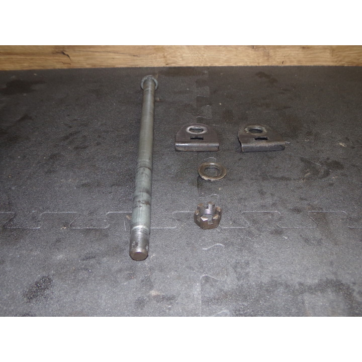 Axe de roue arrière Suzuki GSX-F 600 1995