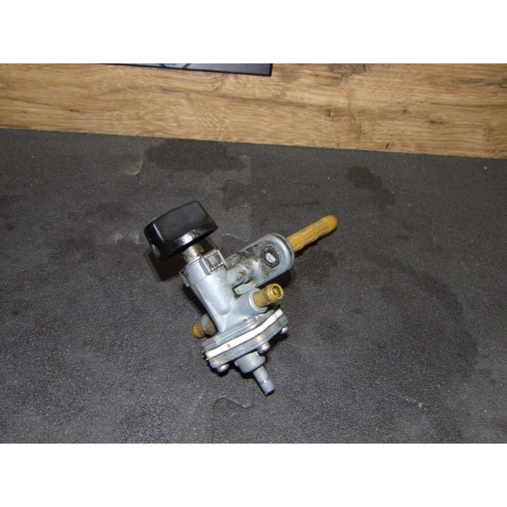 Robinet essence Suzuki GSX-F 600 1995