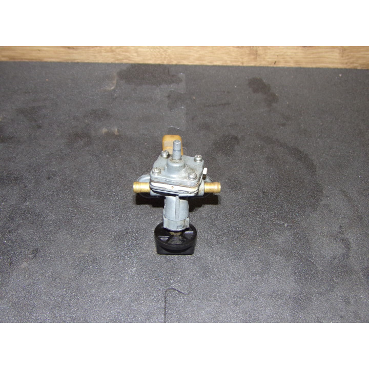 Robinet essence Suzuki GSX-F 600 1995