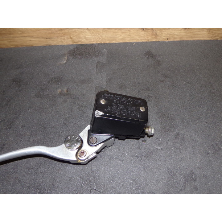 Maitre cylindre frein avant Suzuki GSX-F 600 1995