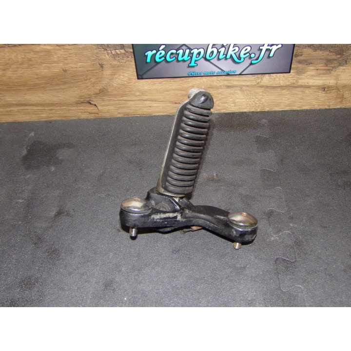Repose pied droit Suzuki GSX-F 600 1995