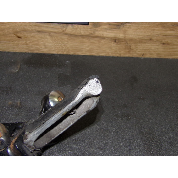 Repose pied gauche Suzuki GSX-F 600 1995