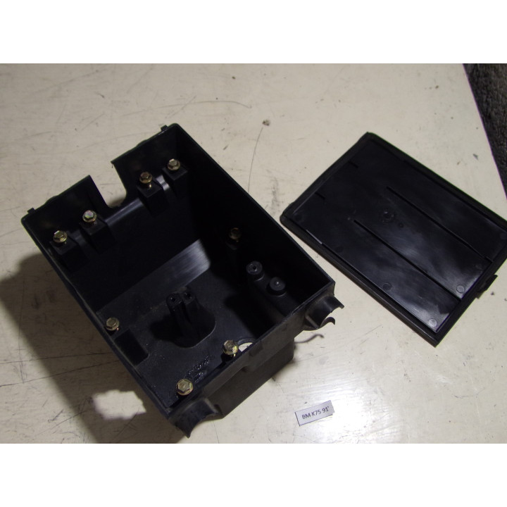 Boite relais fusible BMW K 75 RT 1991