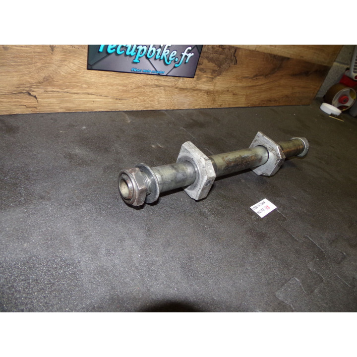 Axe de roue arrière - Suzuki SV 1000 N / S (2003–2007) / GSX-R 600 / 750 / 1000