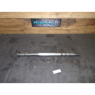 Axe de roue arrière Kawasaki ZZR 600 1998