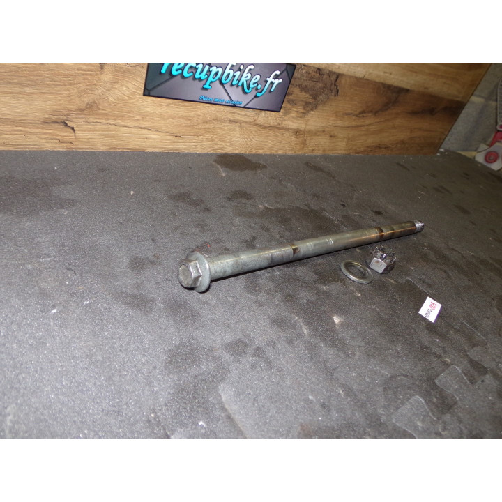 Axe de roue arrière Kawasaki ZZR 600 1998