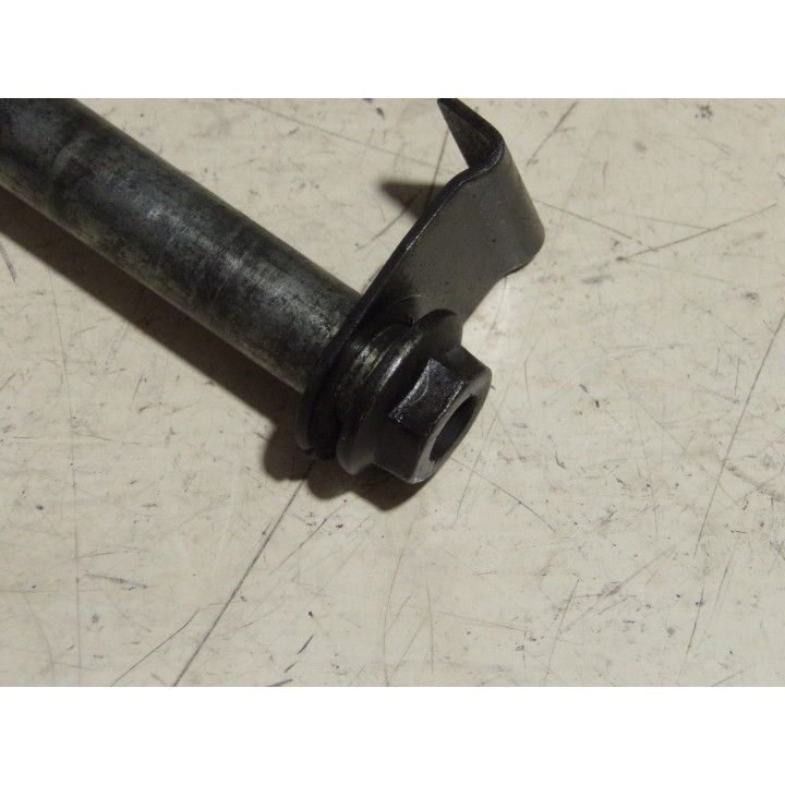 Axe roue arrière Kawasaki ZZR 600 1997