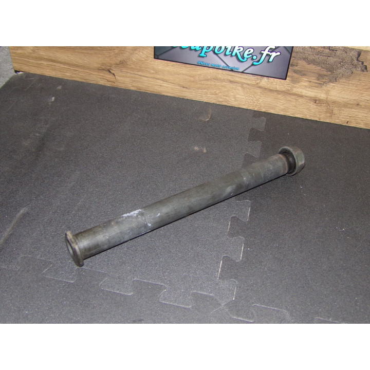 Axe roue arrière Yamaha YZF-R 600 2002