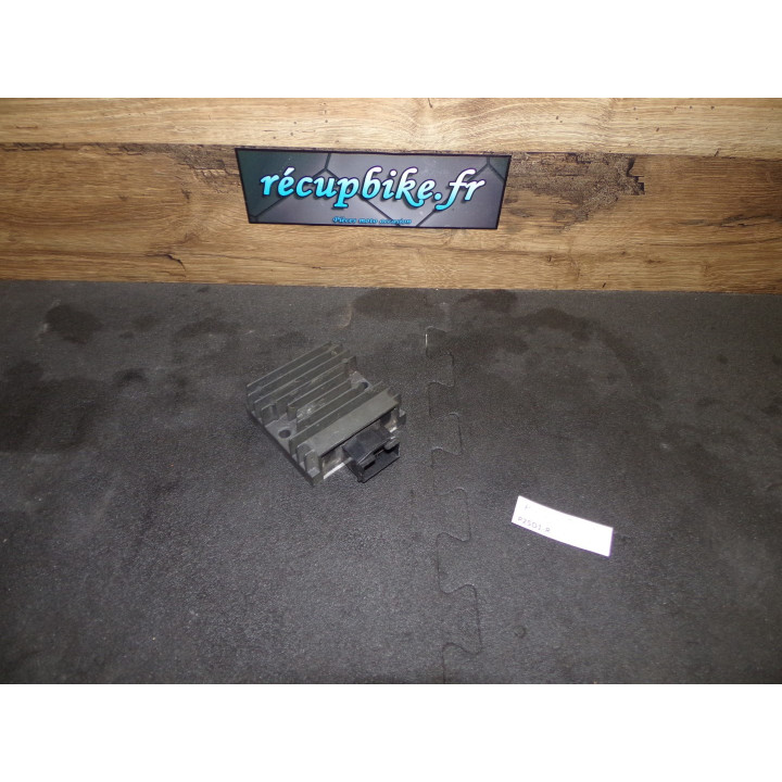 Régulateur charge CBR-R 125 2016