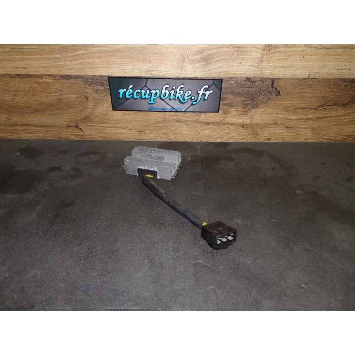 Régulateur charge Kawasaki ER 500  2000