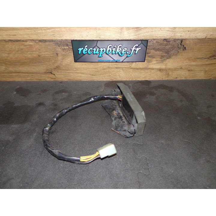 Régulateur charge Suzuki DR Intruder  1999