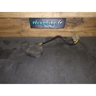 Régulateur charge Suzuki 500 GS 1996