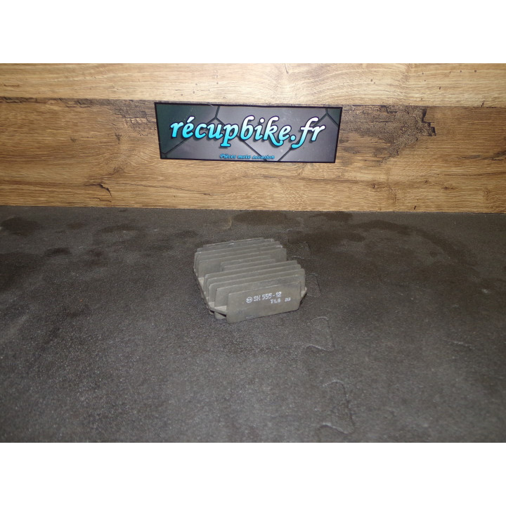 Régulateur charge Suzuki VN 1500 1995