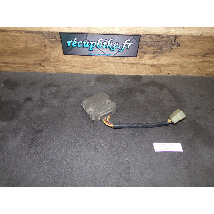 Régulateur charge Suzuki TS 250 1986