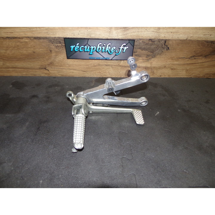 Platine droite frein Yamaha YZF-R1 2000