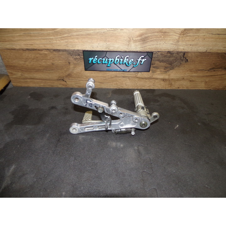 Platine droite frein Yamaha YZF-R1 2000