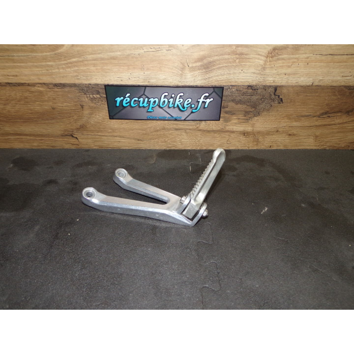 Repose pied passager gauche Yamaha YZF-R1 2000