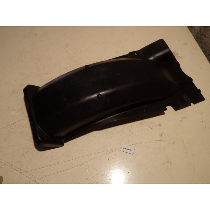 Passage de roue Yamaha FZ 1987