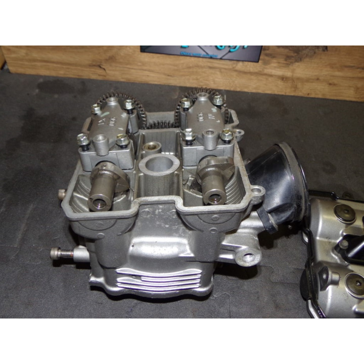 Culasse arrière complète Suzuki 1000 SV S 2004