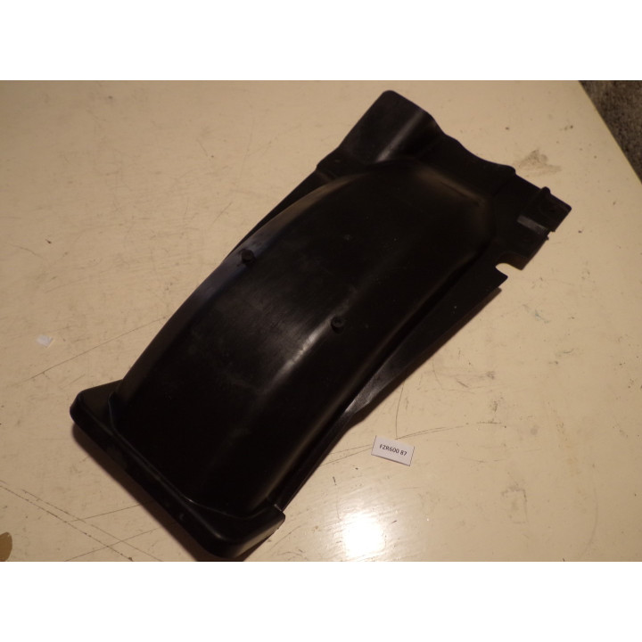 Passage de roue Yamaha FZ 1987