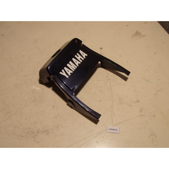 Jonction coque arrière Yamaha FZ 1987