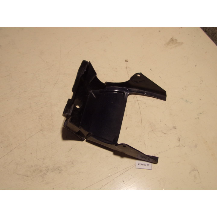Jonction coque arrière Yamaha FZ 1987