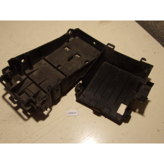 Plastique sous selle Yamaha FZ 1987