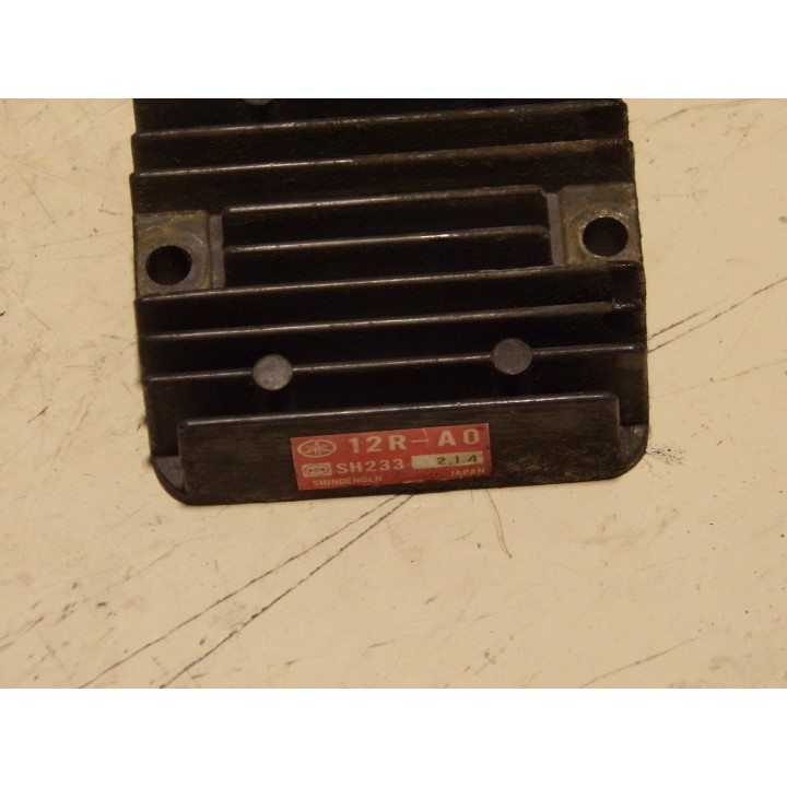 Régulateur de charge Yamaha FZ 1987