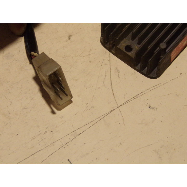 Régulateur de charge Yamaha FZ 1987