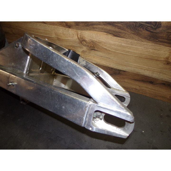 Bras oscillant Yamaha YZF-R1 2000