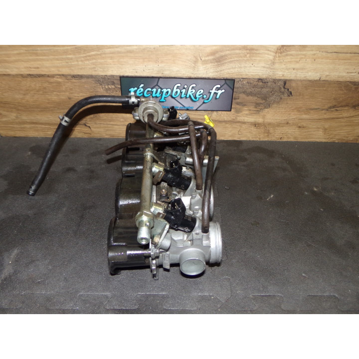 Boitier papillon injecteur Honda CB 900 F Hornet 2004