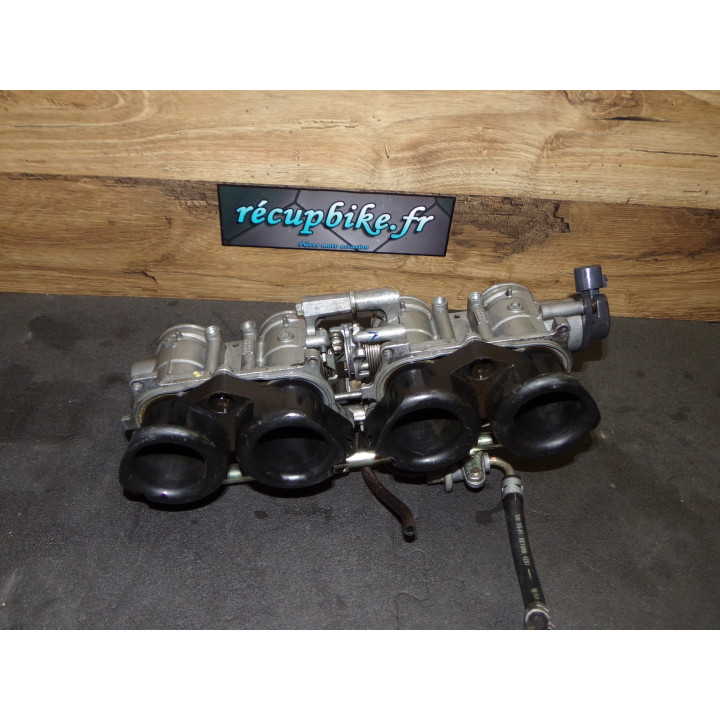 Boitier papillon injecteur Honda CB 900 F Hornet 2004